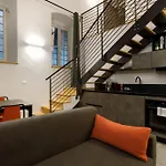 Tra Bora E Poesia, Casa Baudelaire A *