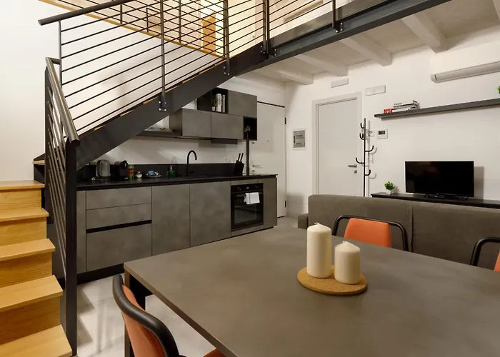 Tra Bora E Poesia, Casa Baudelaire A Trieste Daire