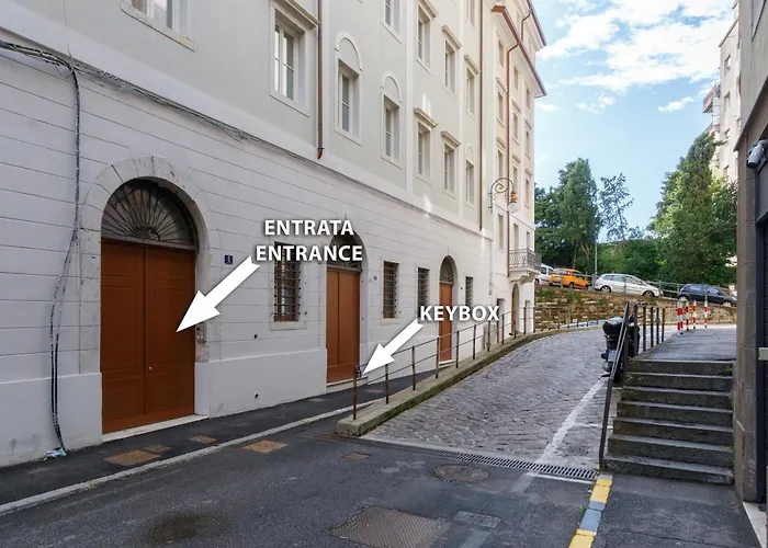 Tra Bora E Poesia, Casa Baudelaire A Trieste Daire *