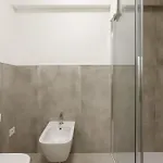 Tra Bora E Poesia, Casa Baudelaire A Apartamento *