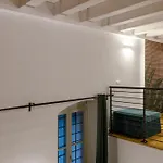 Apartamento Tra Bora E Poesia, Casa Baudelaire A *