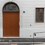 Apartamento Tra Bora E Poesia, Casa Baudelaire A