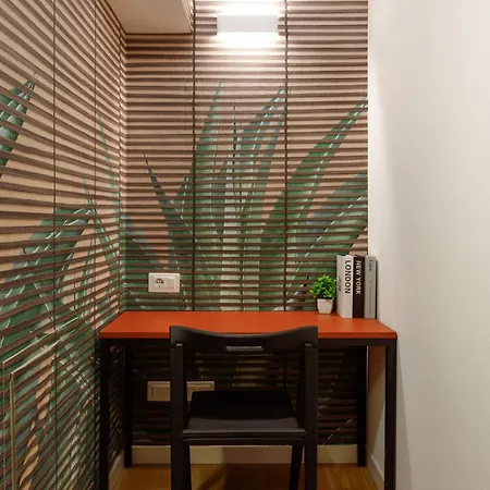 Tra Bora E Poesia, Casa Baudelaire A Apartment