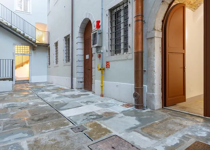 WiFi e Parcheggio in centro a Trieste Appartamento Trieste