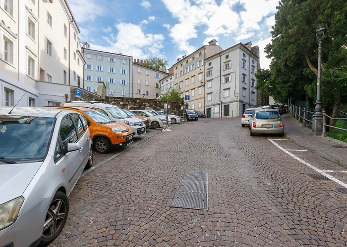 WiFi e Parcheggio in centro a Trieste * Trieste
